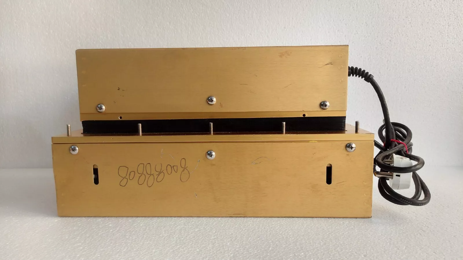 admin/uploads/uploads/Teca ahp-1200x  Thermoelectric Air Conditioner_2.webp